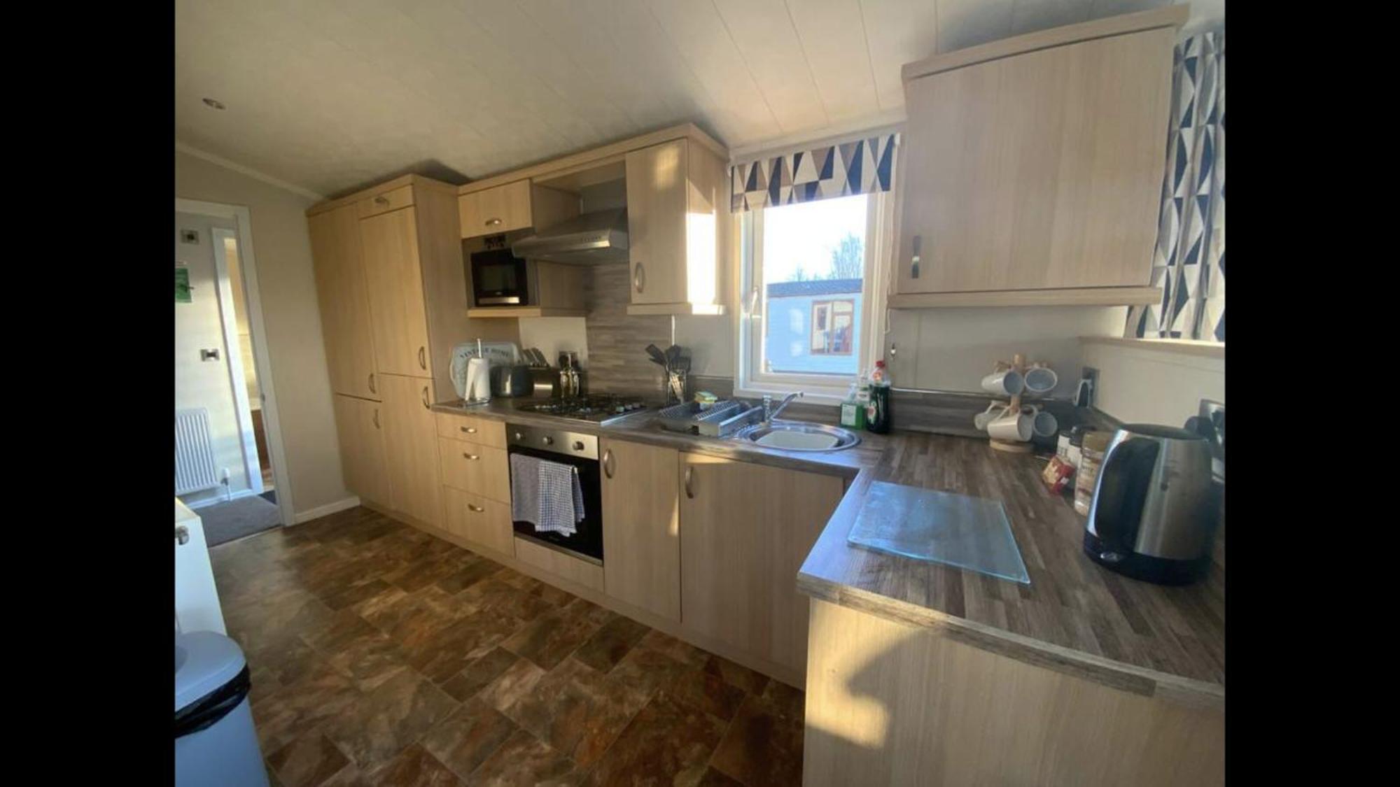 Bumblebee Lodge Tydd St. Giles Bagian luar foto